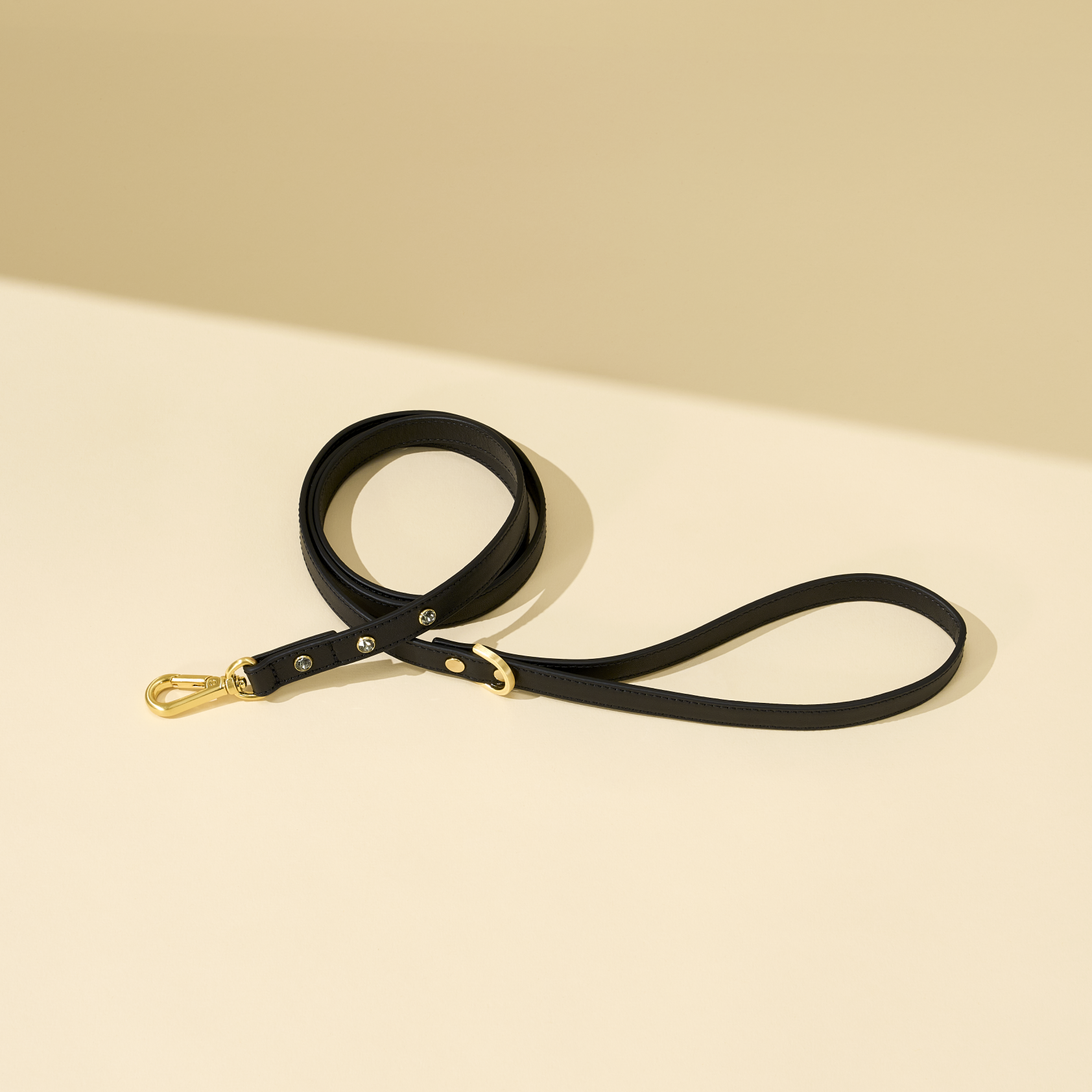 即納【🇰🇷BERRY MARCH】Stella leash-The Black