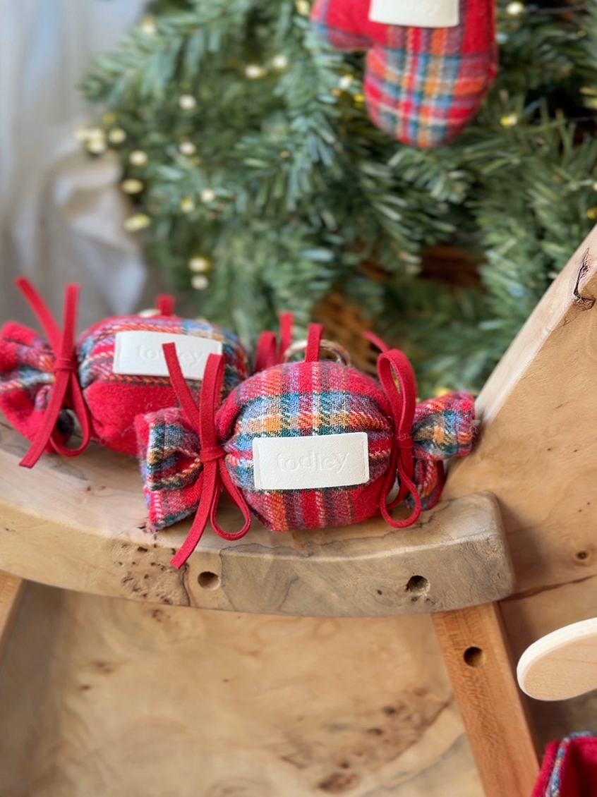 ★即納【todley】christmas check candy keyring｜トドリー クリスマス チェックキャンディー キーリング