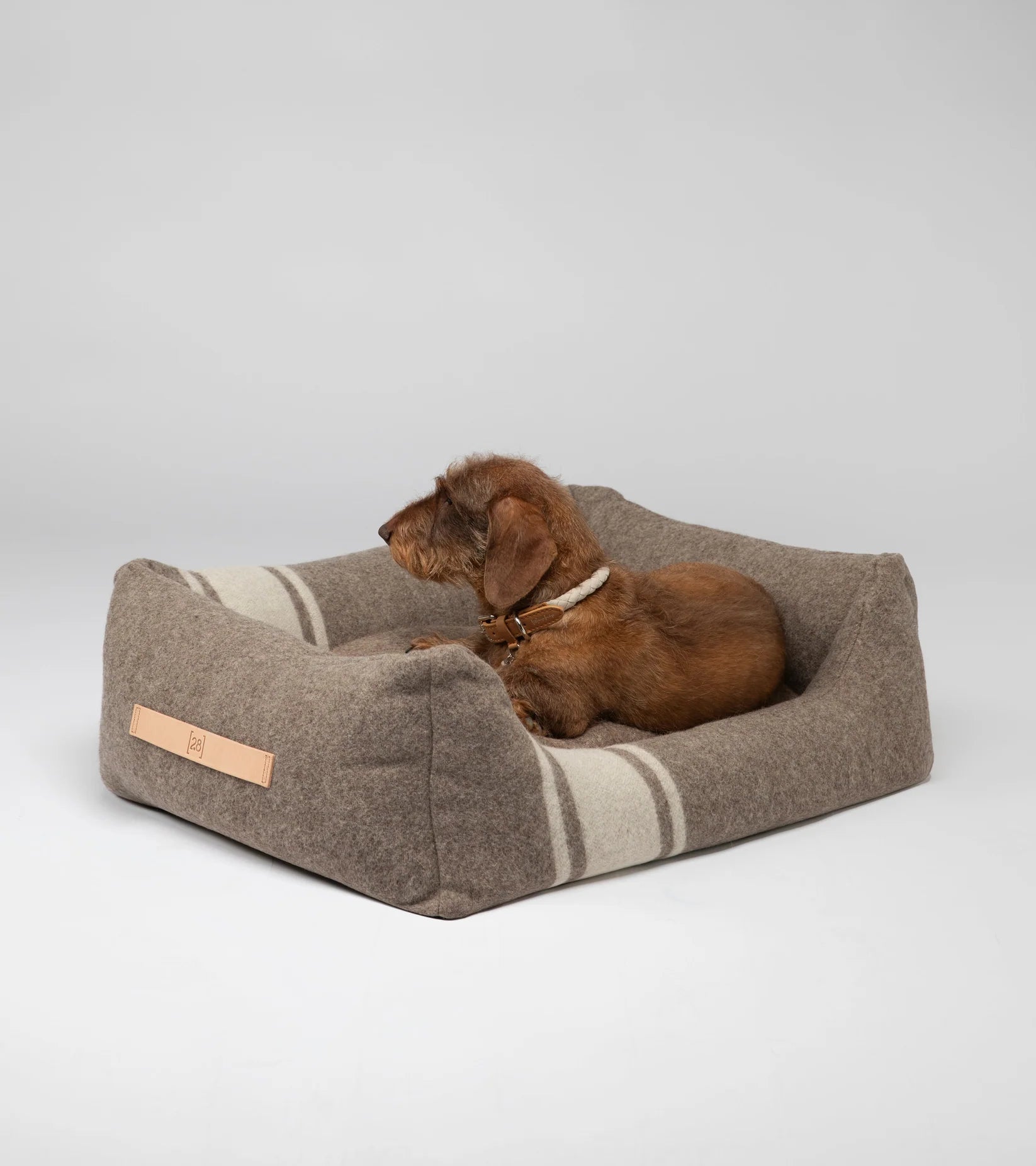 🇮🇹予約商品🇮🇹　正規取扱店【2.8】HENRI RECYCLED WOOL DOG BED _Natural  White