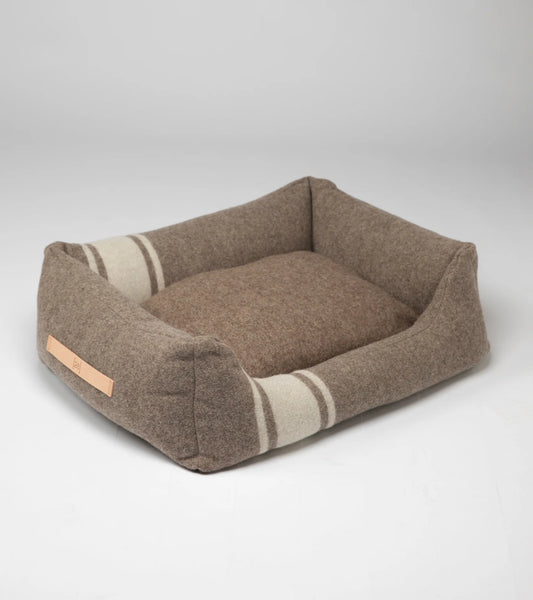 🇮🇹予約商品🇮🇹　正規取扱店【2.8】HENRI RECYCLED WOOL DOG BED _Natural  White