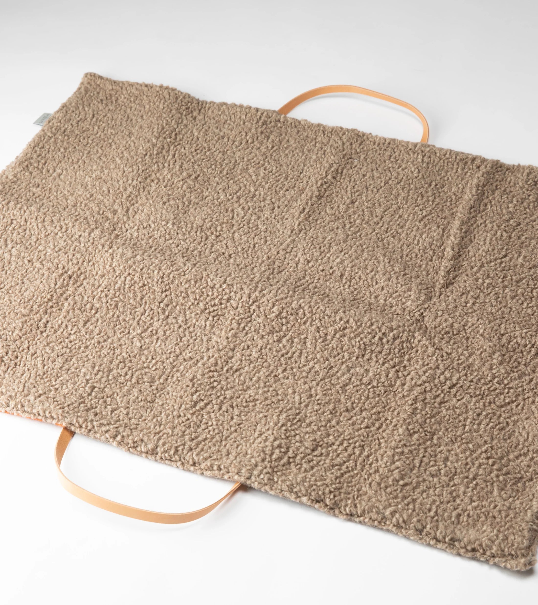 🇮🇹予約商品🇮🇹正規取扱店【2.8】STEVE DOG TRAVEL MAT RECYCLED WOOL Natural Orenji