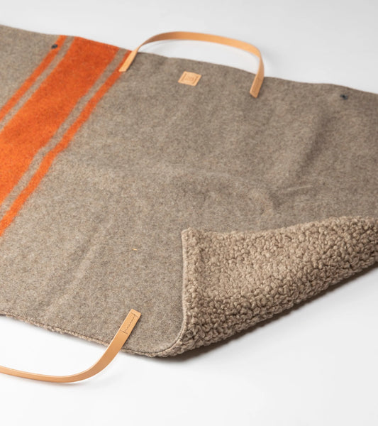 🇮🇹予約商品🇮🇹正規取扱店【2.8】STEVE DOG TRAVEL MAT RECYCLED WOOL Natural Orenji