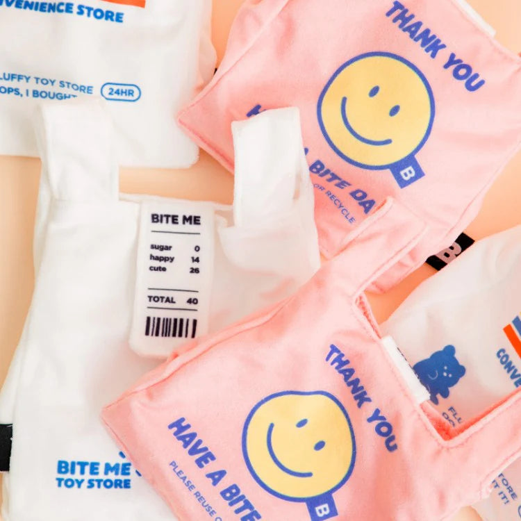 NEW｜即納【BITE ME】Crinkle Vinyls Pocket Toy