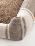 Gallery viewerに画像を読み込む, 🇮🇹予約商品🇮🇹　正規取扱店【2.8】HENRI RECYCLED WOOL DOG BED _Natural  White
