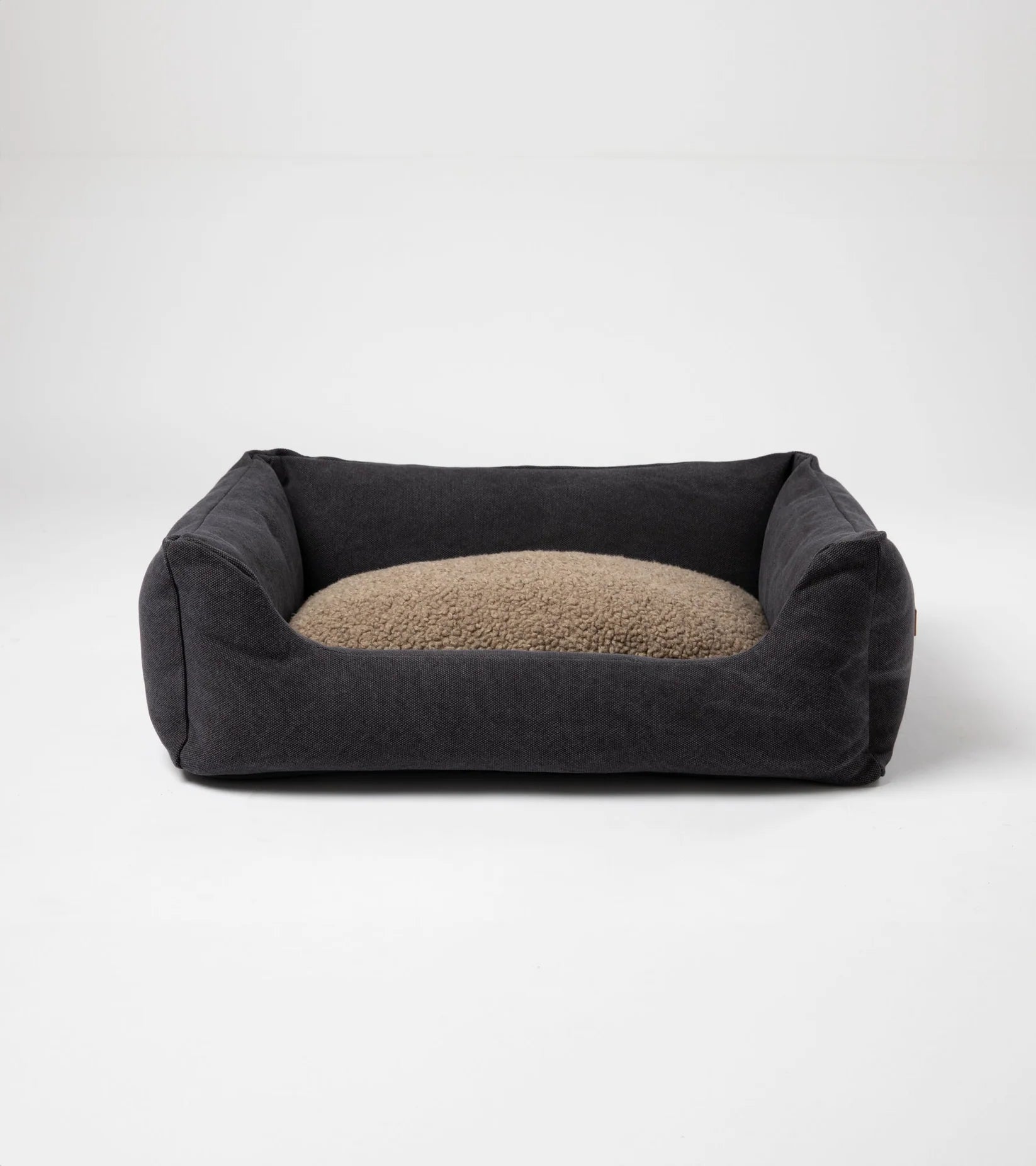 🇮🇹予約商品🇮🇹　正規取扱店【2.8】HENRI ORGANIC COTTON DOG BED